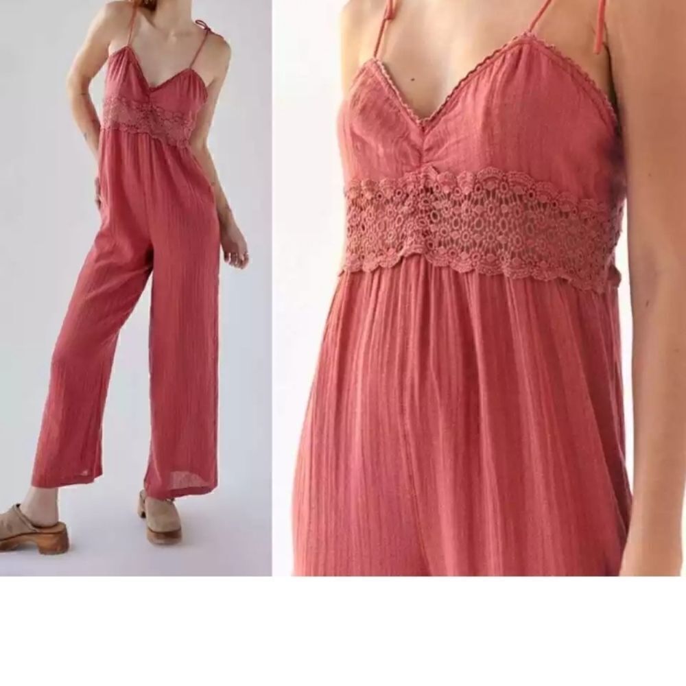 Urban Outfitters BDG Tilly lace, illusion waist wide leg jumpsuit size M… - Picture 2 of 6